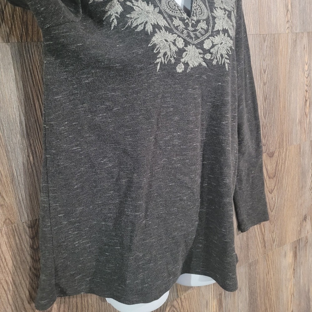 J Jill Embroidered Knit Tunic Top Sz XS Gray Split Neck Boho Neutral Long Slv - Picture 6 of 12